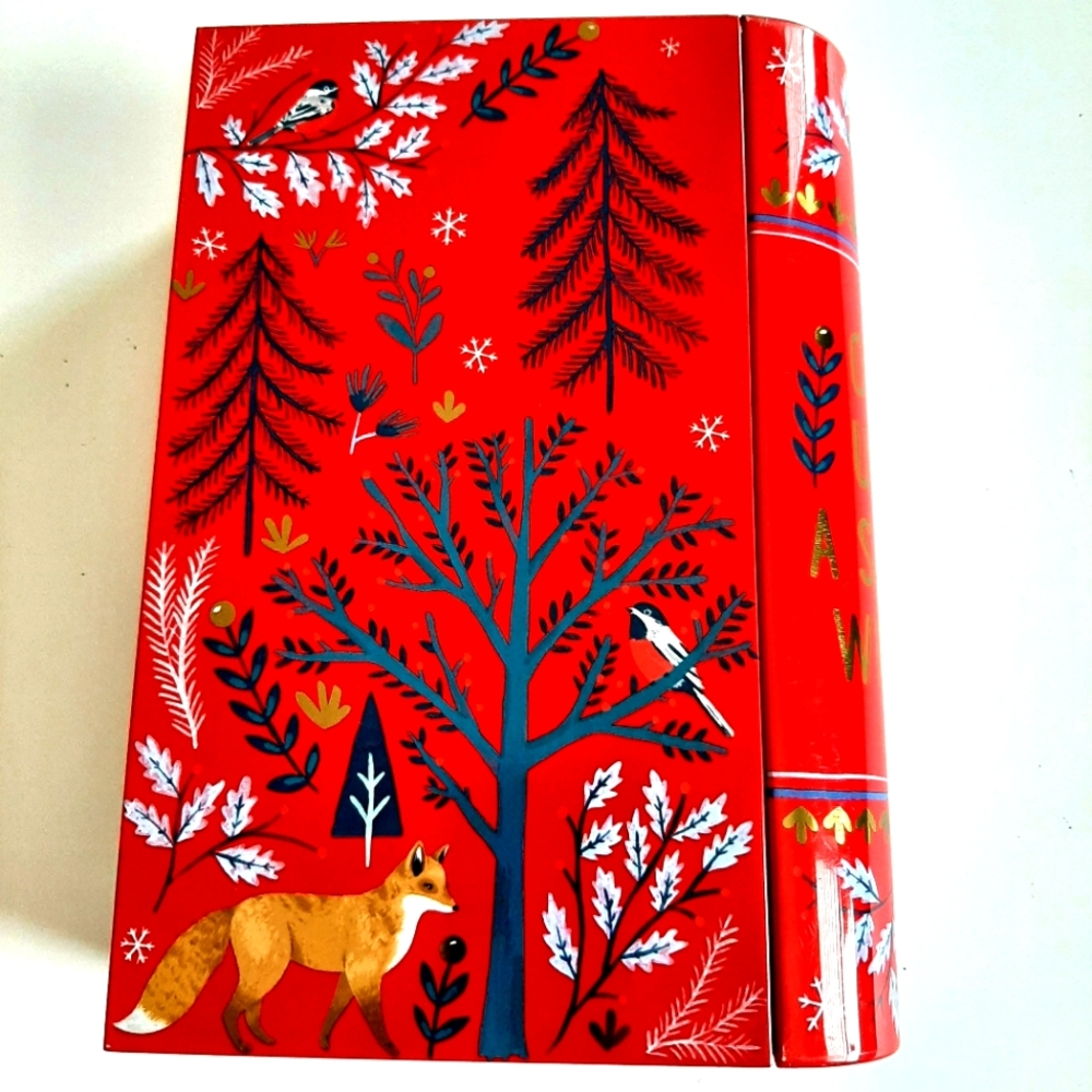 Beautiful "Book" Box - Picture 3 of 8
